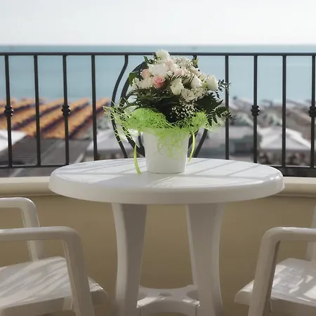 Riviera 4*